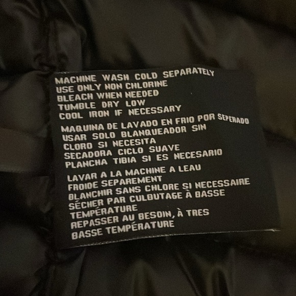 Guess hooded black puffer jacket size - L - Picture 8 of 9